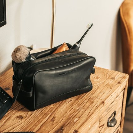 Несесер Кожен Chesterfield - Две Прегради - Црн